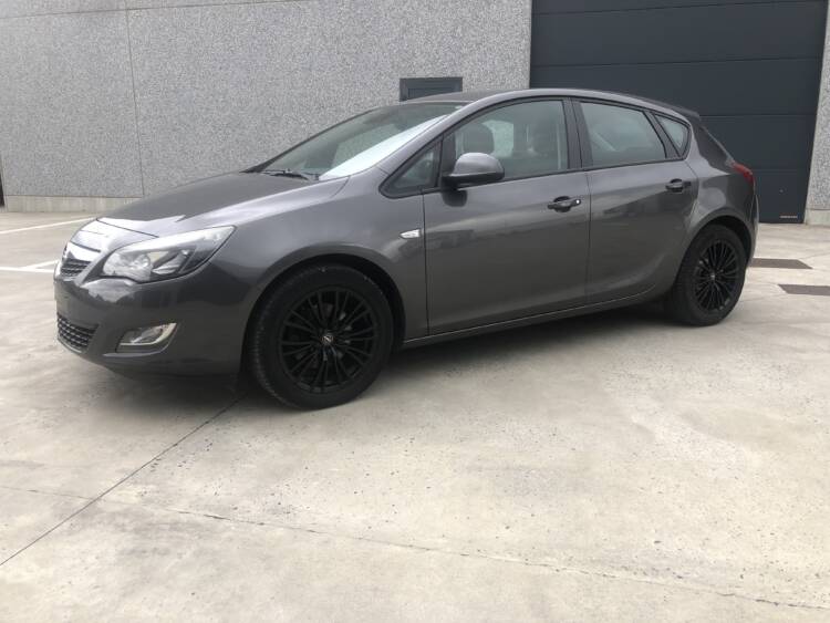 Opel Astra 1.7 CDTI Eco Flex  110 Pk  81 KW