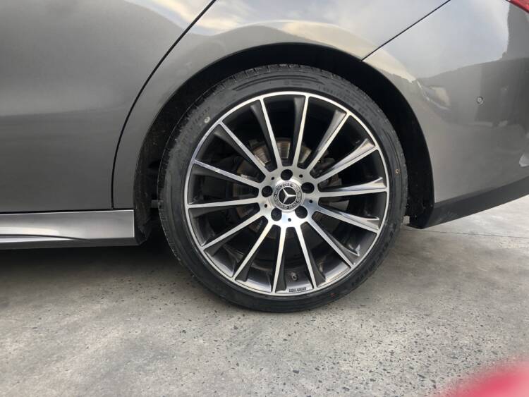 Mercedes-Benz CLA 180D KIT AMG